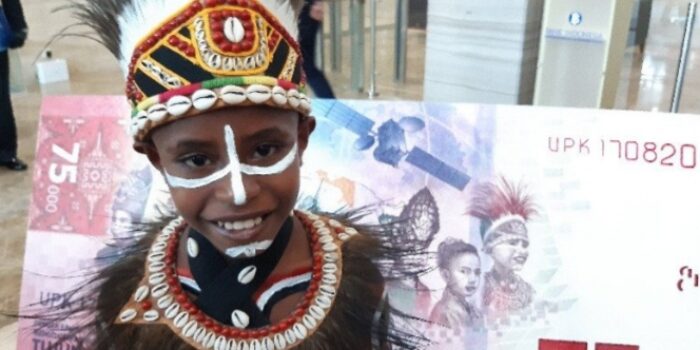 Bocah Papua yang Fotonya Tampil di Uang Pecahan Rp 75 Ribu Ingin Jadi Pilot
