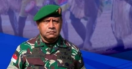 Letjen TNI Herman Asaribab
