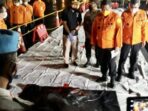 Serpihan-Serpihan Pesawat Sriwijaya Air Mulai Ditemukan, Dimasukan ke Kantong Jenazah