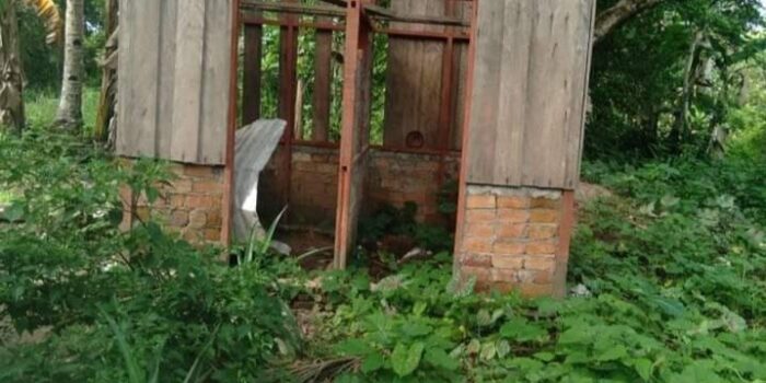 Dana Desa Sudah Dicairkan, Tapi Pembangunan Fasilitas MCK di Kampung Waboyu Terbengkalai