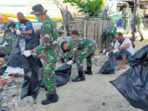 Peringati Hari Pers dan HSN, PWI Kaimana Gandeng TNI dan POLRI Bersihkan Pantai Kampung Seram