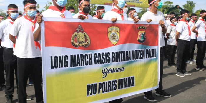 Latih Fisik dan Mental, 600 Calon Pendaftar Bintara Noken Gelar Long March