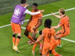 Belanda Taklukan Ukraina, Drama 5 Gol