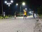 PPKM Hari Kedua di Kota Timika, Ruas Jalan Berubah Jadi Lapangan Bola