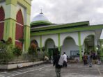 Panitia Kewalahan, Jemaah Masjid Babussalam Timika Membludak Hingga Mencapai 1.500 Orang