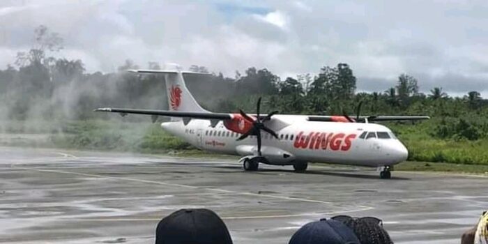Pesawat Wings Air dari Timika Mendarat Mulus di Bandara Ewer Asmat, Bakal Layani 2 Kali Seminggu