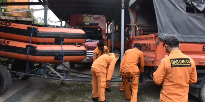 Hendak Nyebrang, Warga PT PAL Saksikan Hendrik Magai Terseret Arus Sungai Jalan Trans Nabire
