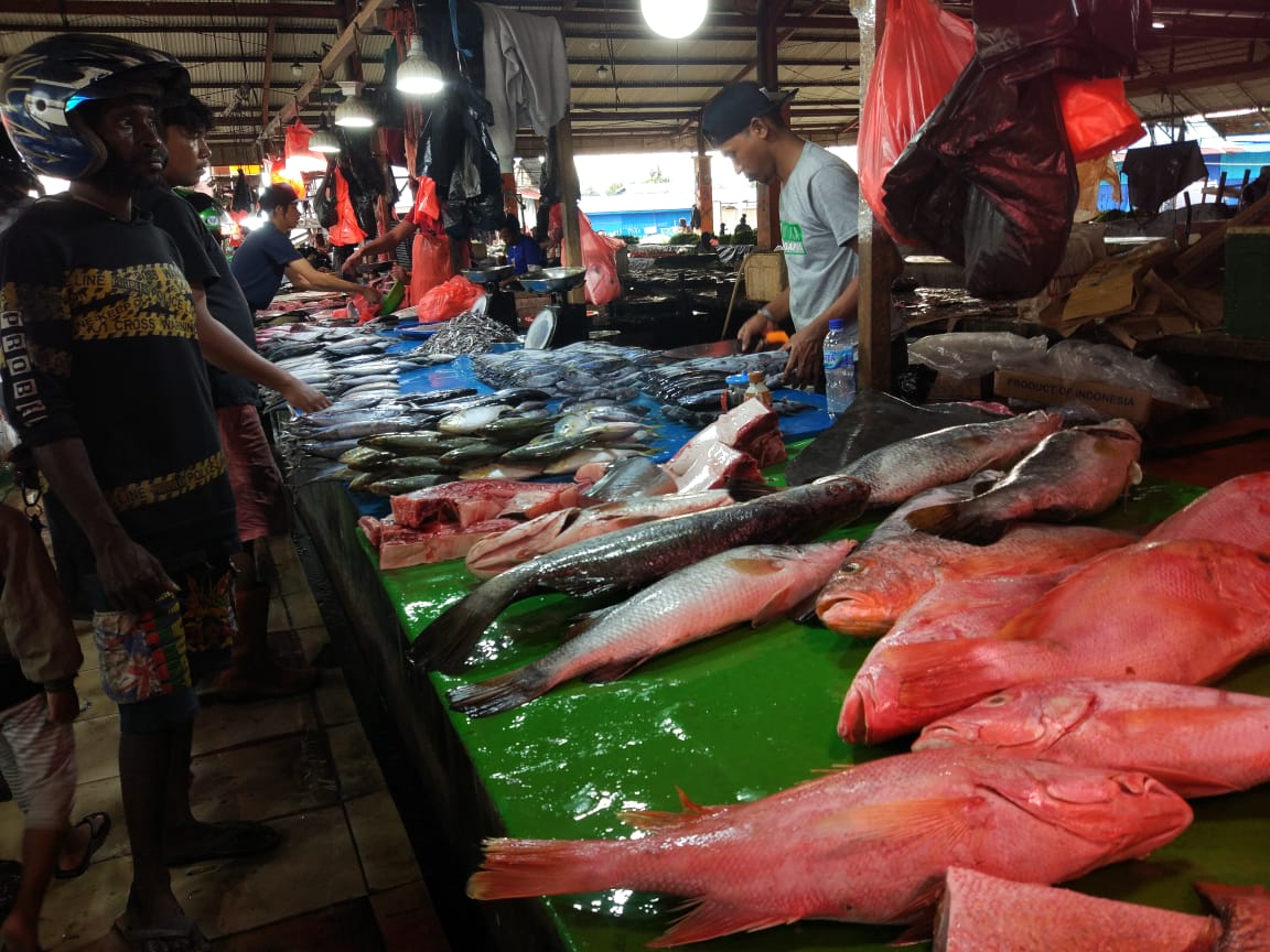 Pedagang ikan pasar Sentral Timika