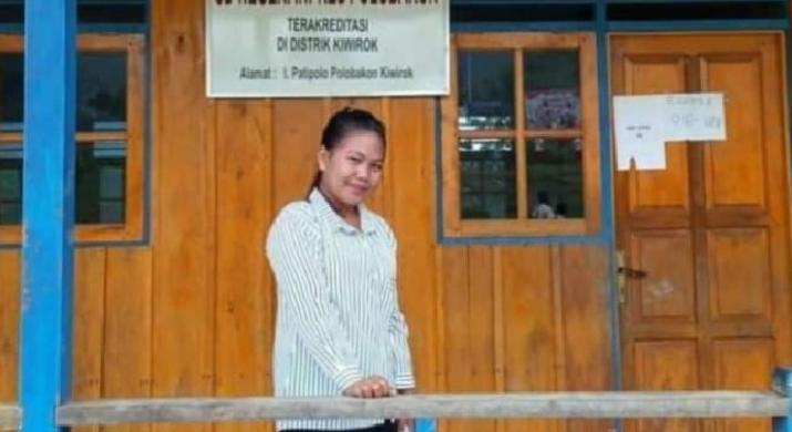 Mendiang Gabriela Meilan (22 tahun) tenaga kesehatan yang bertugas di Puskesmas Kiwirok