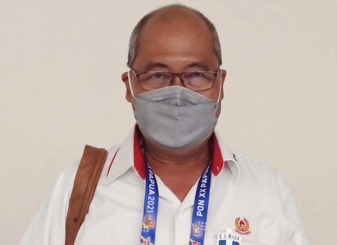 Dr. Alman Hudri M. PD, Wakil Ketua Panwasrah Sub PB PON Klaster Mimika. Foto : Anius Nining/humas