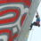 Atlet panjat tebing Papua, Ravianto Ramadan memanjat wall pada babak kualifikasi PON XX kategori perorangan putra di venue panjat tebing Timika, Jalan Poros SP5, Senin 27/9/2021. Foto: Humas PPM/ David Lalang