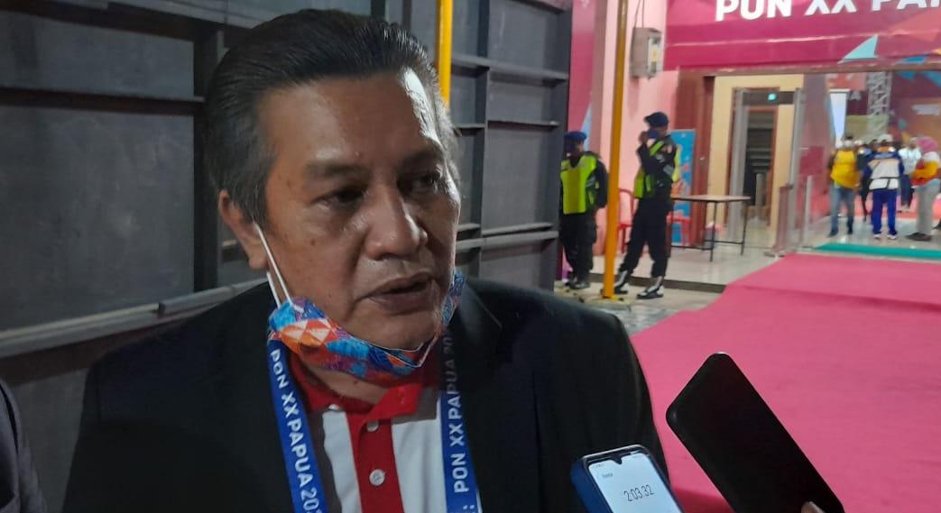 Ketua PGSI, Gusti Randa Malik, SH saat ditemui wartawan di GOR Futsal Merauke. (Foto: Hendrik).