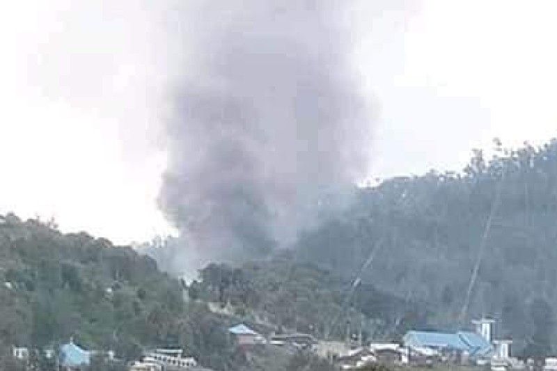 Kantor Airnav Bandara Sugapa, Intan Jaya, Papua, Jumat (29/10), dibakar gerombolan bersenjata.