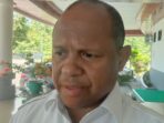 Anggota DPRD Mimika Diajak Turun Pasar Beli Jualan Mama-mama Papua