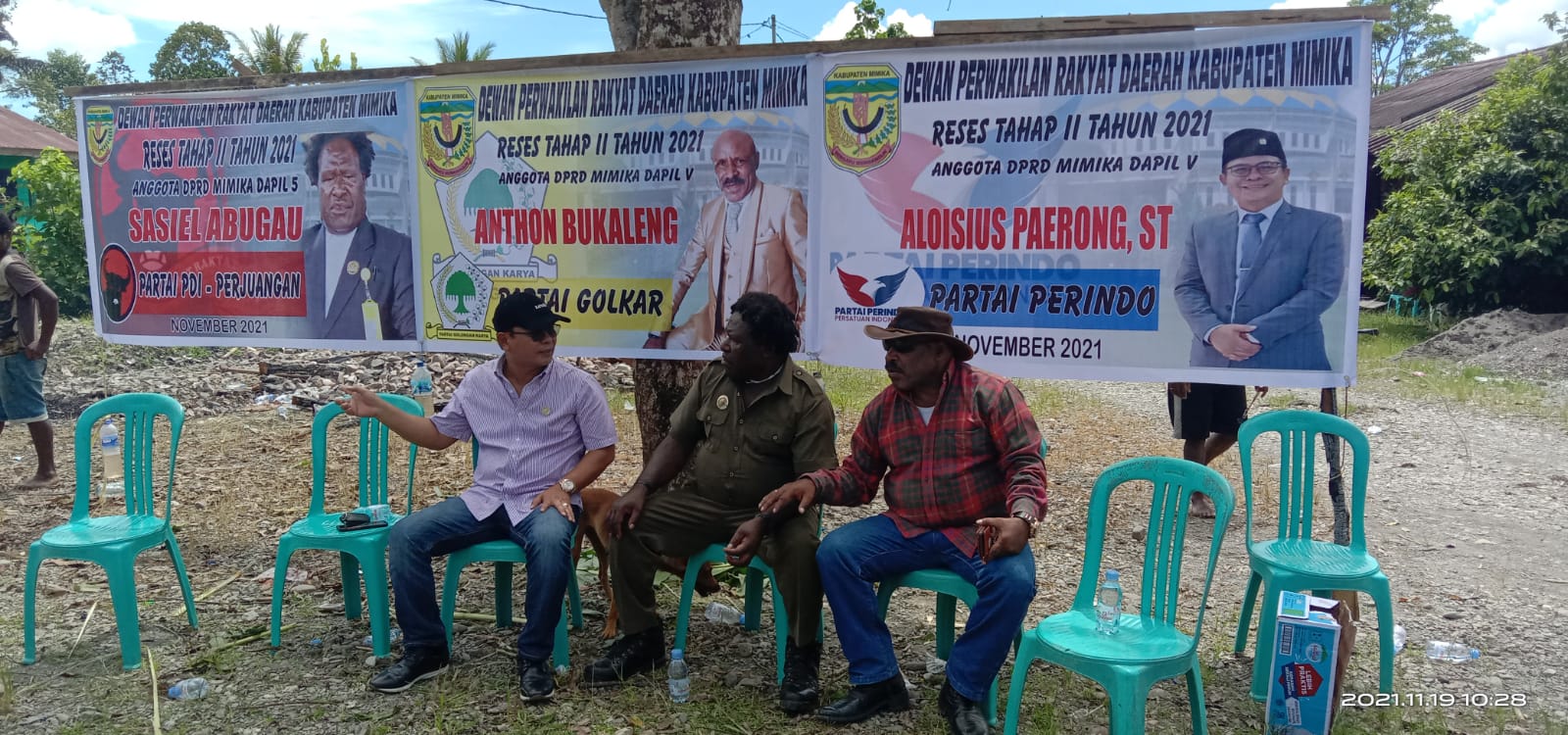 Tiga anggota DPRD Mimika bertatap muka dengan warga Mimika Gunung.