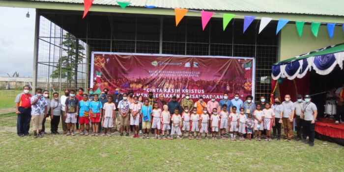 Dari Perayaan Natal Bersama Sekolah Taruna Papua, Kayame: Didiklah Anak Bukan Hanya Pintar Tapi Juga Berkarakter