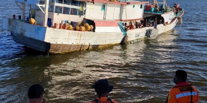 SAR Timika: KM Kalimas 4 Tenggelam Dihantam Ombak di Perairan Asmat