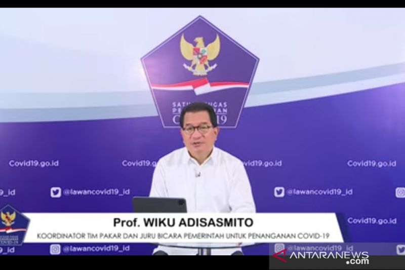 Tangkapan layar Juru Bicara Satgas Penanganan COVID-19 Wiku Adisasmito saat menyampaikan keterangan pers Perkembangan Penanganan COVID-19 di Indonesia yang diikuti dari YouTube BNPB di Jakarta, Selasa (30/11/2021).