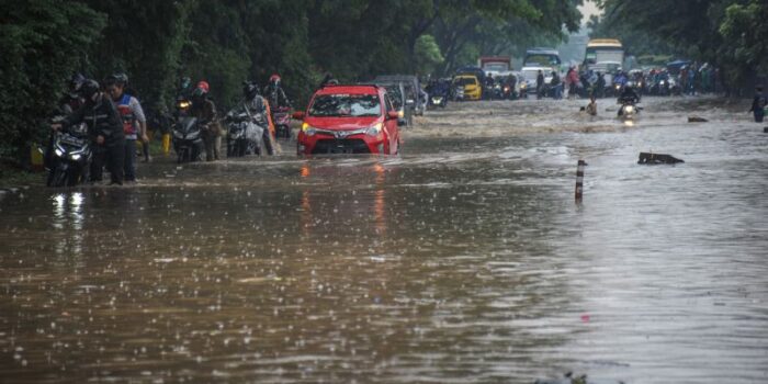 Hujan Lebat Berangin Diprakirakan Meliputi Sebagian Besar Provinsi