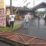 Gapura di pintu masuk Polsek Kuala Kencana tumbang.
