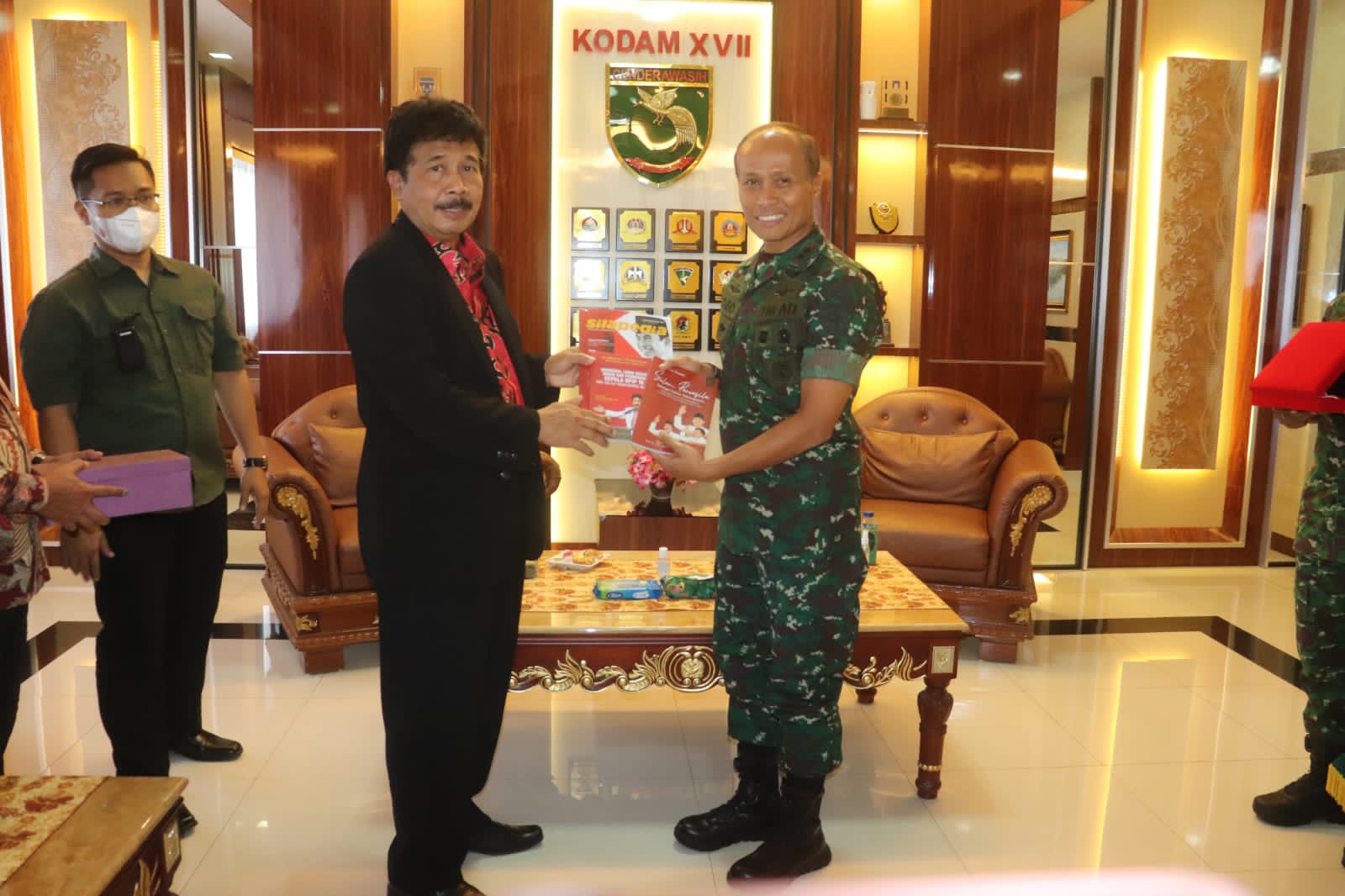 Panglima Kodam XVII Cenderawasih Mayjen TNI Ignatius Yogo Triyono, menerima kunjungan dari Kepala BPIP Prof. Drs. K.H. Yudian Wahyudi.
