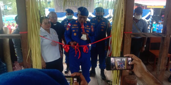 Sebelum Tinggalkan Timika, AKP Frits Erari Bangun dan Resmikan Sanggar Seni Posko Tifa di Pomako