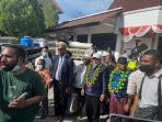 Bupati Nahor dan Wakili Bupati Jhon Wilil Ajak Masyarakat Sama-Sama Bangun Yalimo