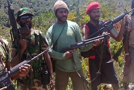 Anggota Kelompok Kriminal Bersenjata Papua.