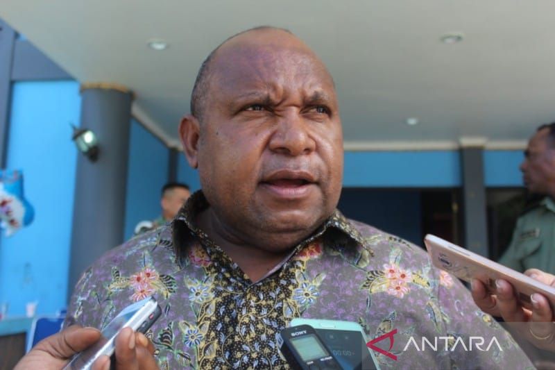 Ketua Asosiasi Bupati Pegunungan Tengah Papua Befa Yigibalom