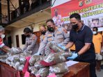 21,9 Kg Ganja Diamankan Bersama Lima Tersangka, Tiga Lainnya Dikenai UU Imigrasi