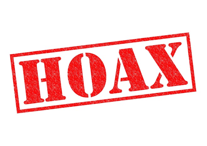 Hoax itu suatu cerita bohong, informasi palsu yang bertujuan mempermainkan, memperdaya dan menipu. Maraknya kasus kriminal selama dua pekan terakhir ini meresahkan semua warga kota Timika. Warga diminta tidak menyebarkan hoax melalui media sosial (medsos).