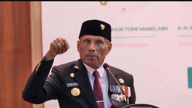 Wali Kota Jayapura Benhur Tomi Mano