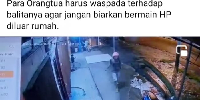 Nekat, Pria Bercelana Pendek Putih Terekam CCTV Rampas Handphone di Depan RM Padang Saiyo Jalan Yos Sudarso Timika