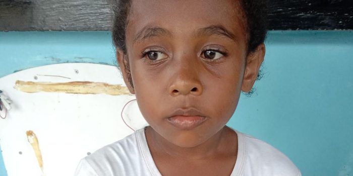 Anak Siapa Ini ? Bocah Perempuan Usia 7 Tahun Bernama Geby Ditemukan Warga, Diamankan di Polres Mimika