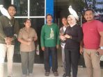 Lima Tahun Dipelihara dan Sudah Bisa Bicara, Dua Ekor Burung Kaka Tua Jambul Kuning Diserahkan ke BBKSDA Papua