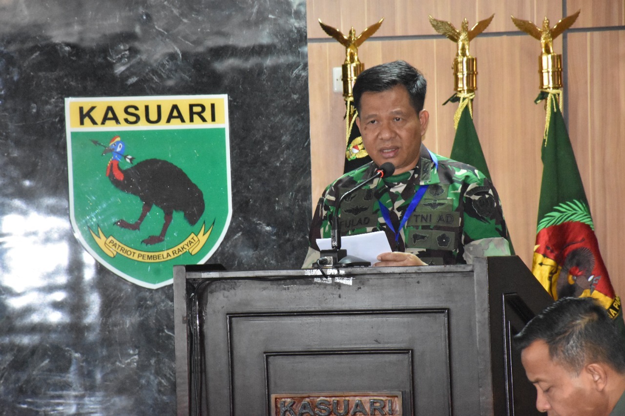 Brigjen TNI Fulad, S.Sos., M.Si., saat memberikan sambutan