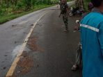 Tumpahan Solar “Berceceran” di Jalan Depan Markas Kompi C Mapurujaya, Pemotor Berjatuhan, Wartawan Turut Jadi Korban