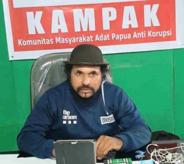 Sekjen LSM Kampak Papua, Johan Rumkorem 