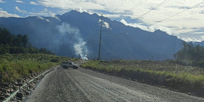 Flashnews: Sekelompok Warga Palang Jalan Mile 48 Timika, Kapolres Mimika : Kami Masih Dalami