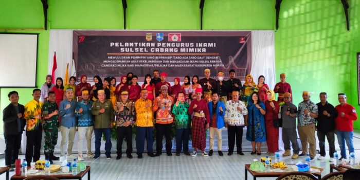 IKAMI Sulsel Mimika Resmi Dilantik, Wabup John Rettob: Kalian Sukses Pemerintah Pasti Bangga