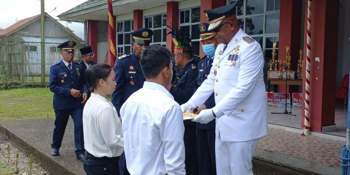 Wakil Bupati Mimika Serahkan SK Remisi HUT RI ke-77 Bagi 156 Warga Binaan Lapas Kelas II B Timika