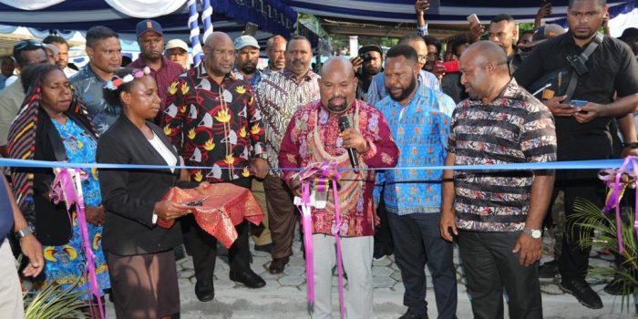 Resmikan Asrama Mahasiswa Tolikara di Jayapura, Gubernur Enembe : Jadikan Ini Sebagai Rumah Doa