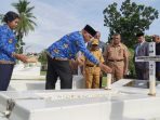 Sambil Meneteskan Air Mata, Pj Gubernur Papua Barat Singgung Ketulusan Perjuangan Untuk Rakyat
