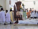 Resmi, Keuskupan Timika Punya 3 Imam Baru dan 2 Diakon, Uskup Mgr Datus Lega : Terima Kasih Dukungan Luar Biasa dari Umat