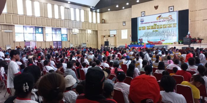 Ribuan Warga Hadiri HUT ke-3 FKMN di Graha ENY, Plt Bupati Ajak Dukung Pemerintah Wujudkan Kemakmuran Mimika