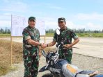 Kepala Staf Angkatan Udara Serahkan Bantuan Kendaraan untuk 12 Pos Satgas Kopasgat Papua