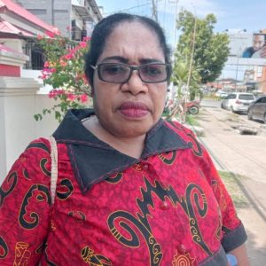 Massa Bayaran Kabur Saat Sidang Kasus Pesawat di PN Jayapura, Tokoh Amungme Minta Polda Turun Tangan, Bertha: Bukan Mereka yang Menderita