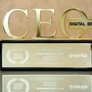 Jalankan Transformasi Digital, Dirut PLN Dianugerahi The Most Reputable CEO in Digital Platform