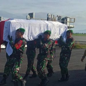 Tiba di Sumbawa, Jenazah TNI Korban Penembakan di Papua Akhirnya Dimakamkan