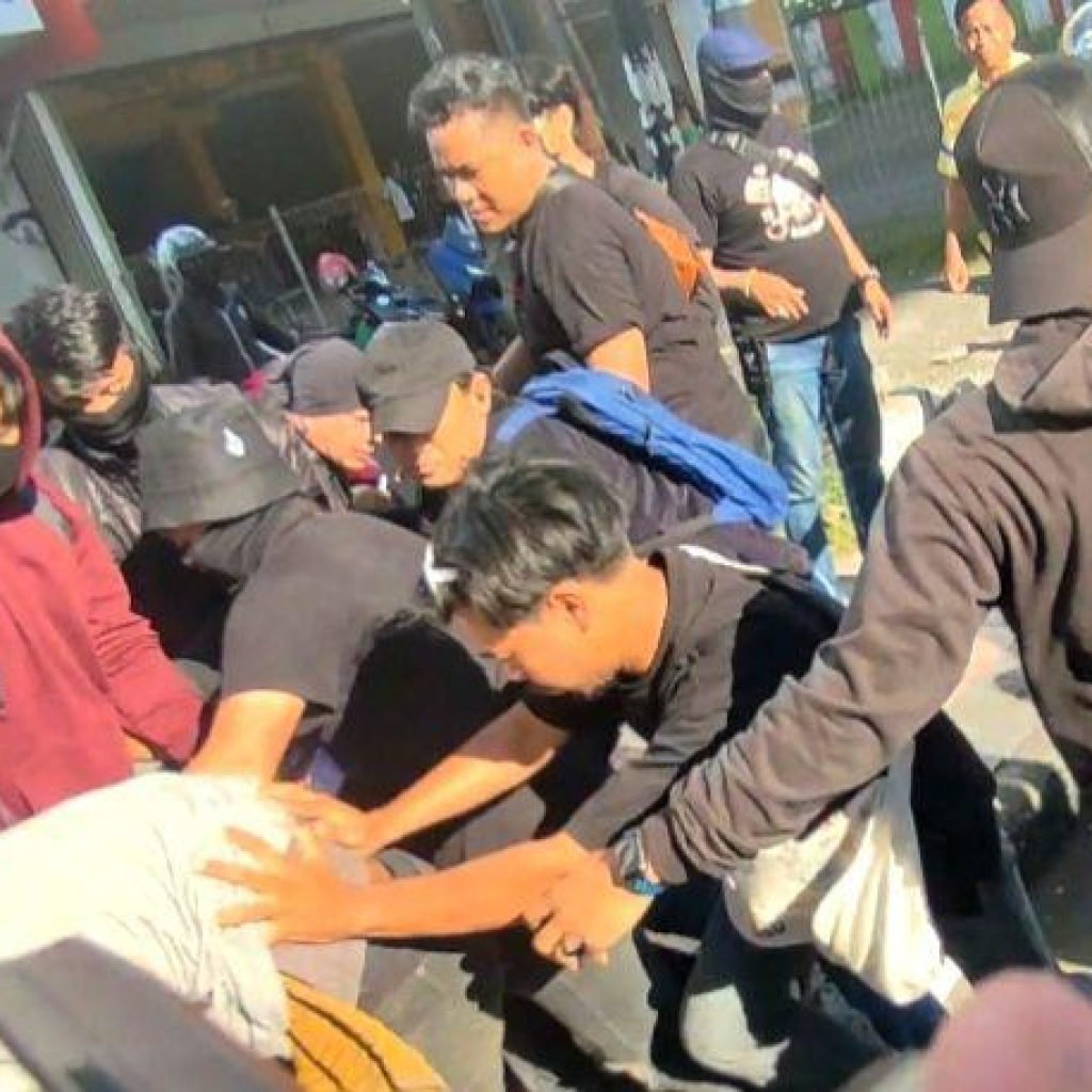 Polrestabes Makassar Amankan Provokator Hari Buruh, Puluhan Mahasiswa Papua Dievakuasi Dua Truk